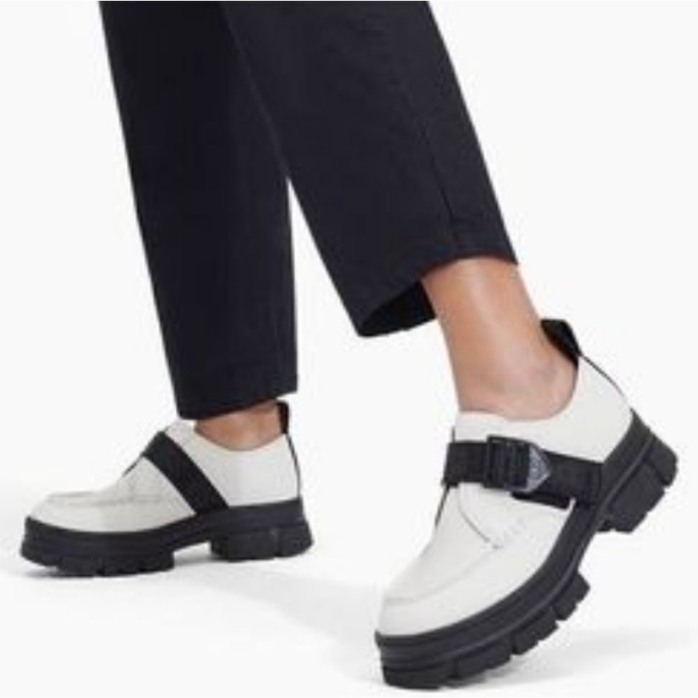 BRAND NEW UGG ASHTON  CASUAL CLASSIC STYLISH  COMBAT SPRING COMFY WINTER… S2